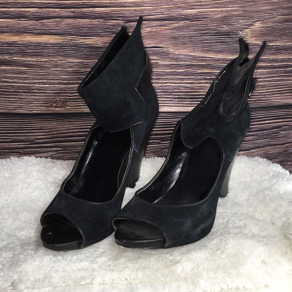 Black bakers peep toe strap heels 7M
